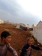La vita in una tendopoli  molto difficile anche per un solo giorno, figuriamoci per pi di 2 anni... (Campo di Bab Al Salam, Siria - linea di confine)